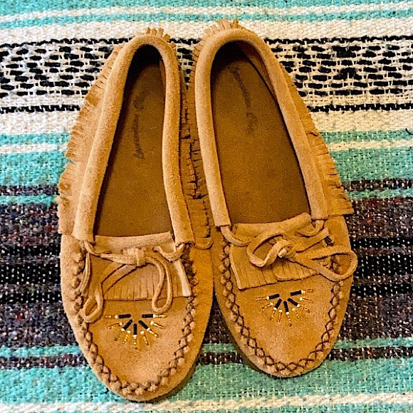 Ladies Laurentian Chief Moccasins - Picture 2 of 2